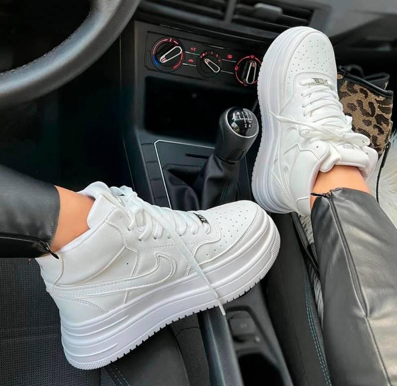 BOTA NIKE TENDENCIA